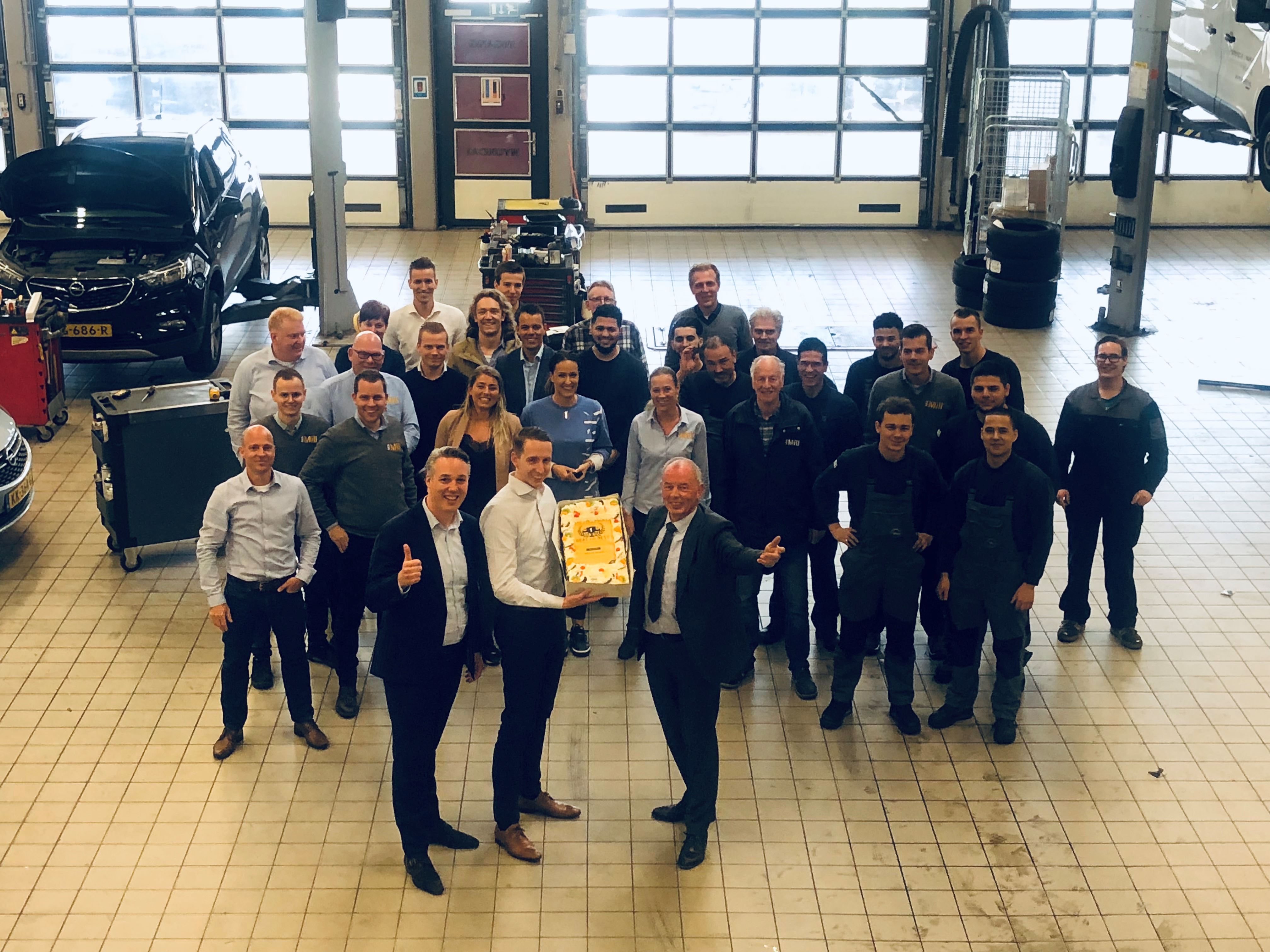 Opel Van Mill winnaars collega's team 