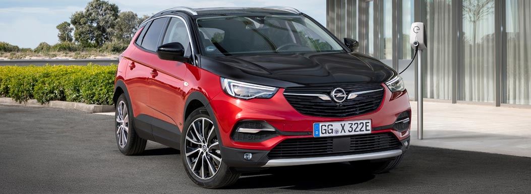 De eerste plug-in hybride van Opel