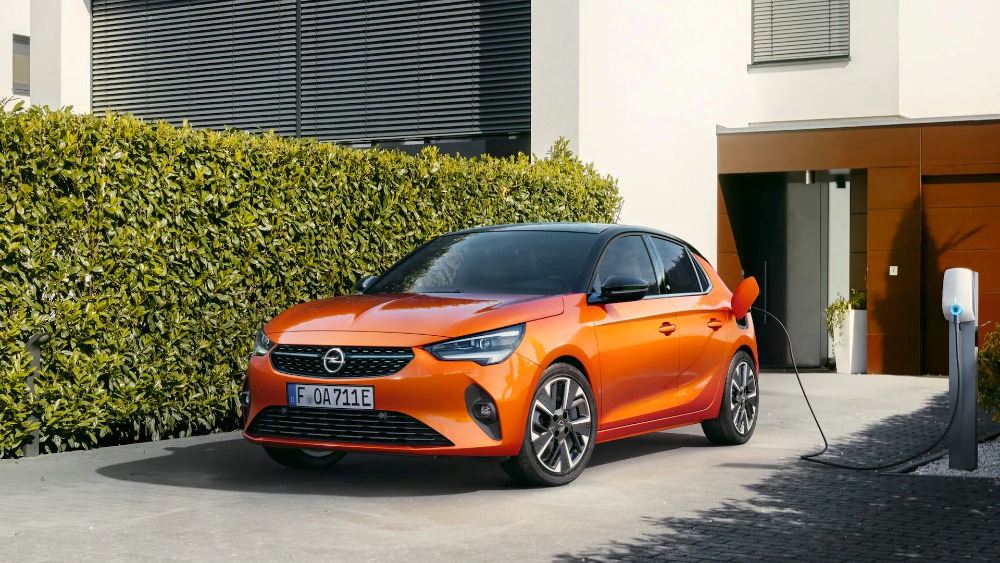 Opel Corsa-e opladen oranje 2022 