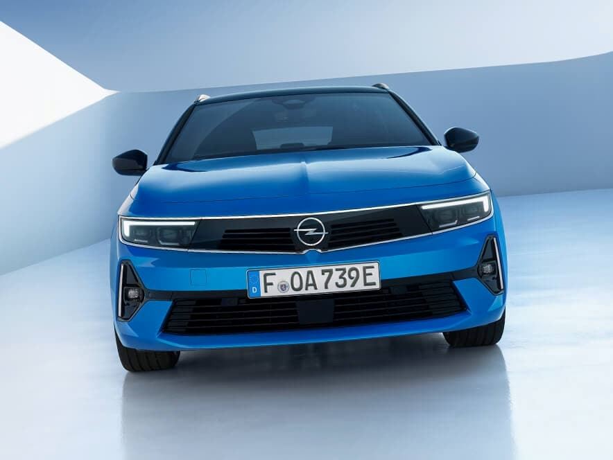 Opel Astra sports tourer voorkant blauw 2022